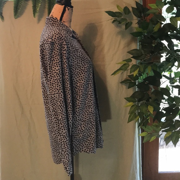 •BUNDLE ONLY• H&M BUTTON DOWN - Picture 2 of 5